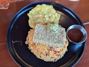 Pollo Jibarito Vegano at El Plaza in Vieques