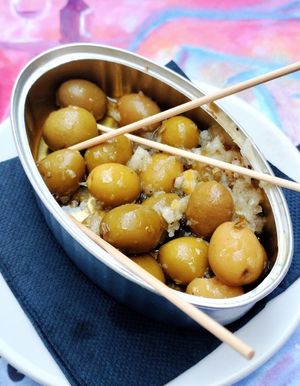 Olives at Bodegón in Torredembarra