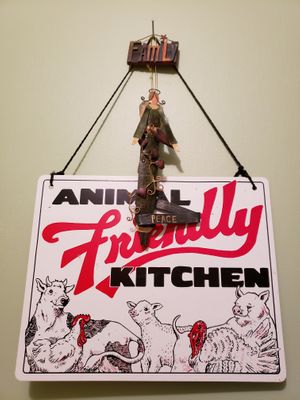 Wonderful sign in Ginger Cat's kitchen area at The Ginger Cat B&B in Rock Stream