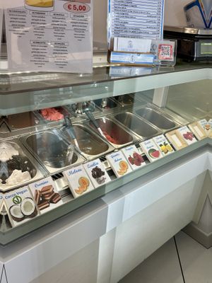 Counter  at Gelateria Orso Bianco in Milan