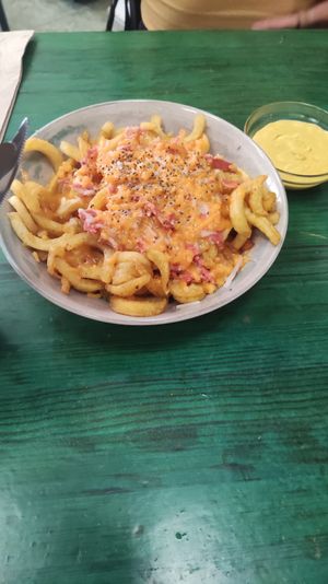 Patatas roll at Babel Fusión in Alicante