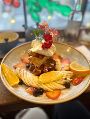 The best brunch of London is served at Victoria House. at Victoria House in London