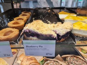 Vegan labelled at Espresso House in Esbjerg