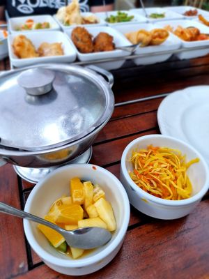 Atjar and fruit to go with ricetable at Batavia in Arnhem