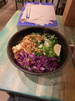 Curry vert coco avec tofu (vegan)  at My Little Warung in Lyon