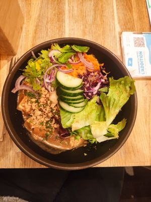 Tofu Bo Bun Satay at My Little Warung in Lyon