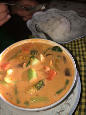 קארי אדום at Veggie Tables in Vang Vieng