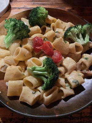 Vegan Mac and cheese  at Bandaloop in Arundel