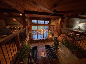 Restaurant   at Bandaloop in Arundel