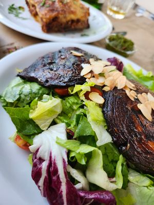 Portobello mushrooms at Exesion - Εξαίσιον in Paros