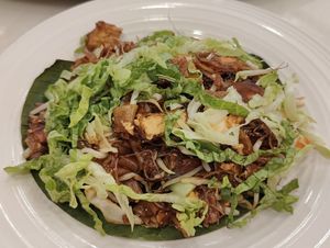 Dry hor fun at Green Garden Vegetarian and Healthy Food 槟城绿苑养生素食餐厅 in Penang