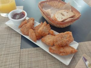 "Crispetes" veganes at LA TASCA in Vilanova I La Geltru