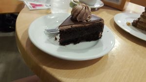 Sacher cake at Tres Semillas in Alicante