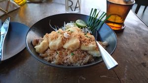 Fried Rice Sweet Tamarind Sauce at Bangkok Heightz in Bangkok