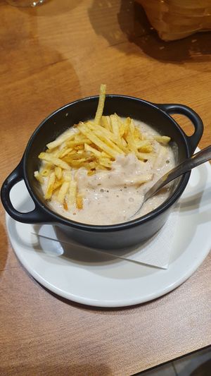 Cremoso de hongos con patatas #Veganuary at Bar Ulzama in Pamplona