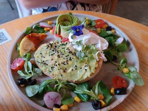 Vegan toast at Brunchit in Alicante