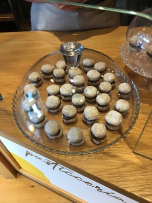 Vegan bacio di dama   at Wow Emotional Food in La Spezia