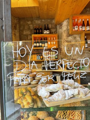 Be happy  at Santa Vegana in Barcelona