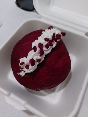 Raspberry Berliner at Santa Vegana in Barcelona