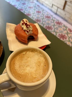 Rapsberry Berliner y cafe  at Santa Vegana in Barcelona