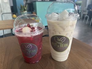 Drinks   at Nut & Bean House in Ho Chi Minh City