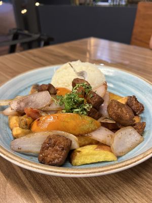   at Doomo Saltado in Lima