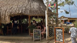 Front of the store at Veggie Kitchen in Palomino