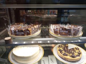 GF vegan treats at Fresh on Danforth in Toronto