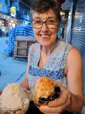 Yummy! at Yuan Yuan Mân Mân in Bangkok