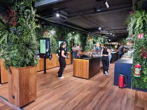 Interior, counter at Hawaiian Poké Bowl in Oostende