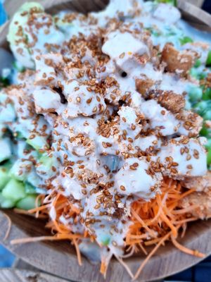 Medium bowl, let's tofu at Hawaiian Poké Bowl in Oostende