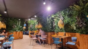 Inside at Hawaiian Poke Bowl in Bruges