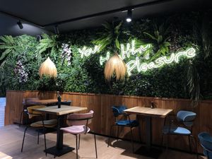   at Hawaiian Poke Bowl in Bruges