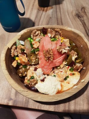  at Hawaiian Poke Bowl in Bruges