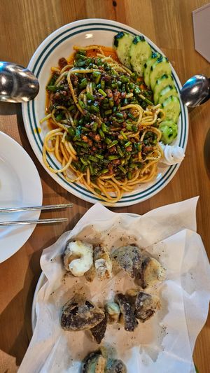 Spicy noodle and mushroom (Special mushroom in Jeju) at Suwoul  in Jeju