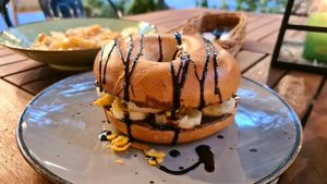 Vegan chocolate banana bagle 🌱🍫🍌👍 at Made in Sopot in Sopot