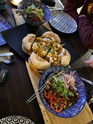 Volles Brett für vier Personen   at Sonderling in Bielefeld