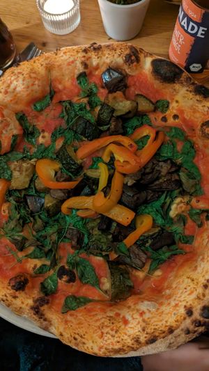 Pizza verdura vegan at Nini e Pettirosso in Berlin