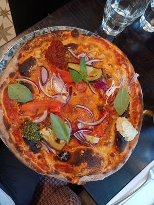 Vegan pizza at Il Forno Italiano in Uppsala