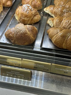 Cornetto vegano   at De Vivo dal 1955 in Pompei