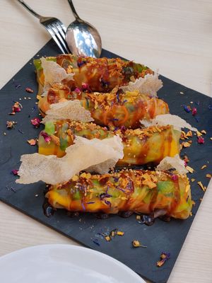 Mandala rolls at Shambala Lounge Bar in Cuenca
