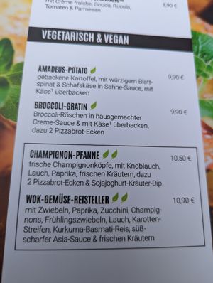 Pizza Marinara at Amadeus in Salzwedel