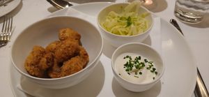 Funghi impanati croccanti. Insalata di finocchi, salsa aioli at Hotel Schwarzschmied in Lana