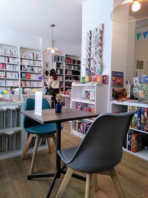 Inside at Flora Lit in Paris