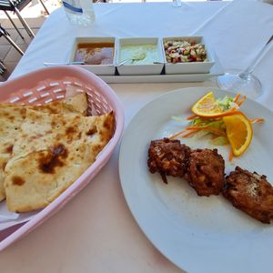 Baggi oignons at Everest Spice in Fuerteventura