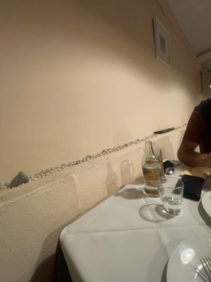 Bare walls very unattractive   at Everest Spice in Fuerteventura