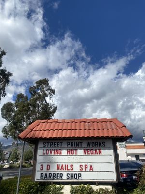 Street Signage Spotted 👀 w/Beautiful SoCal Sky  at Loving Hut Glendora in Glendora