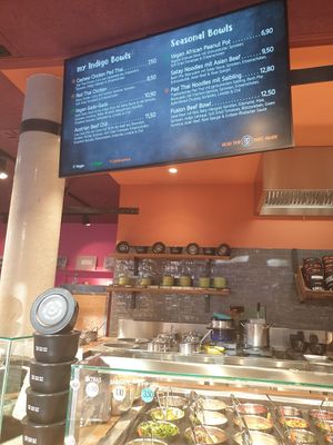 Menue with vegan Gado Gado and vegan Afrikaner Peanut Pot at My Indigo Rosenheim Stadtmitte in Rosenheim