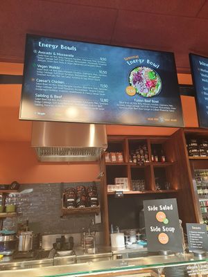 Menue with vegan Waikiki Bowl at My Indigo Rosenheim Stadtmitte in Rosenheim