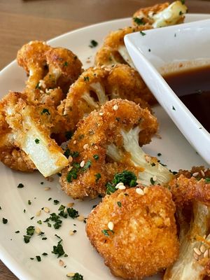 Cauliflower Wings

spicy glaze at The Dempsey Project in Central Singapore